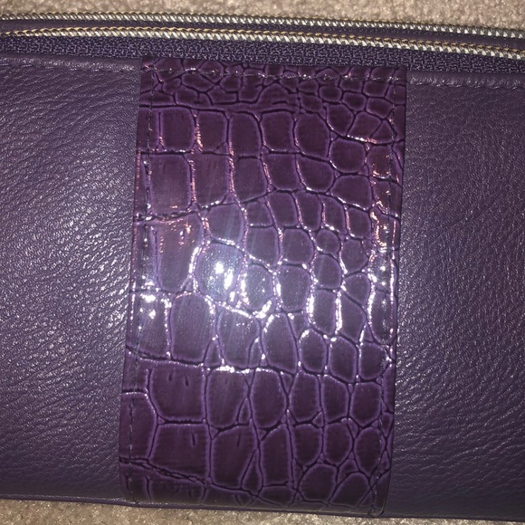 Purple Wallet - Picture 4 of 5